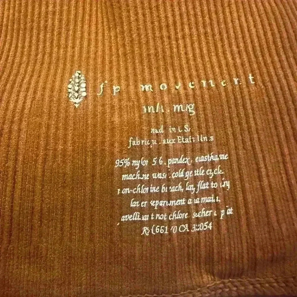 Free People Movement Good Karma Leggings NWOT Size M/L MSRP $78 - Picture 3 of 3